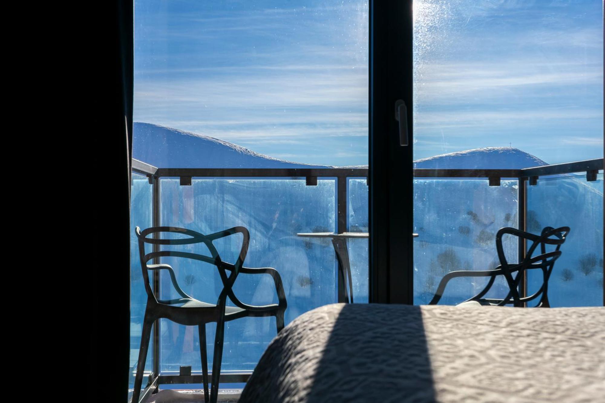 Gudauri Mountain Views Apartment Room photo